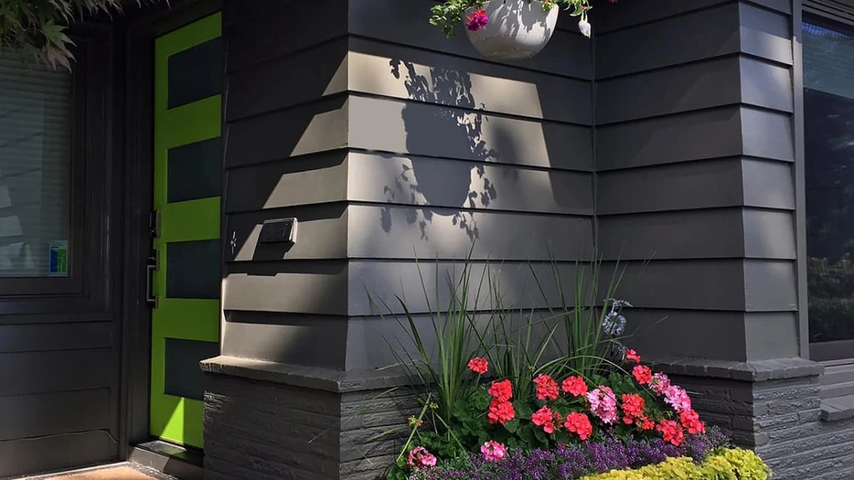 Simple DIY Projects to Boost Your Home's Curb Appeal 