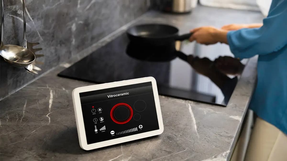Smart Kitchens: integrating technology for a connected home