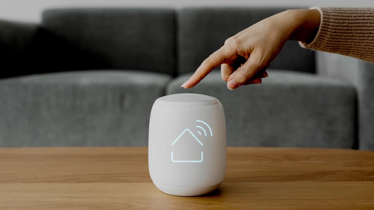 How to Upgrade Your Home with Voice-Controlled Devices