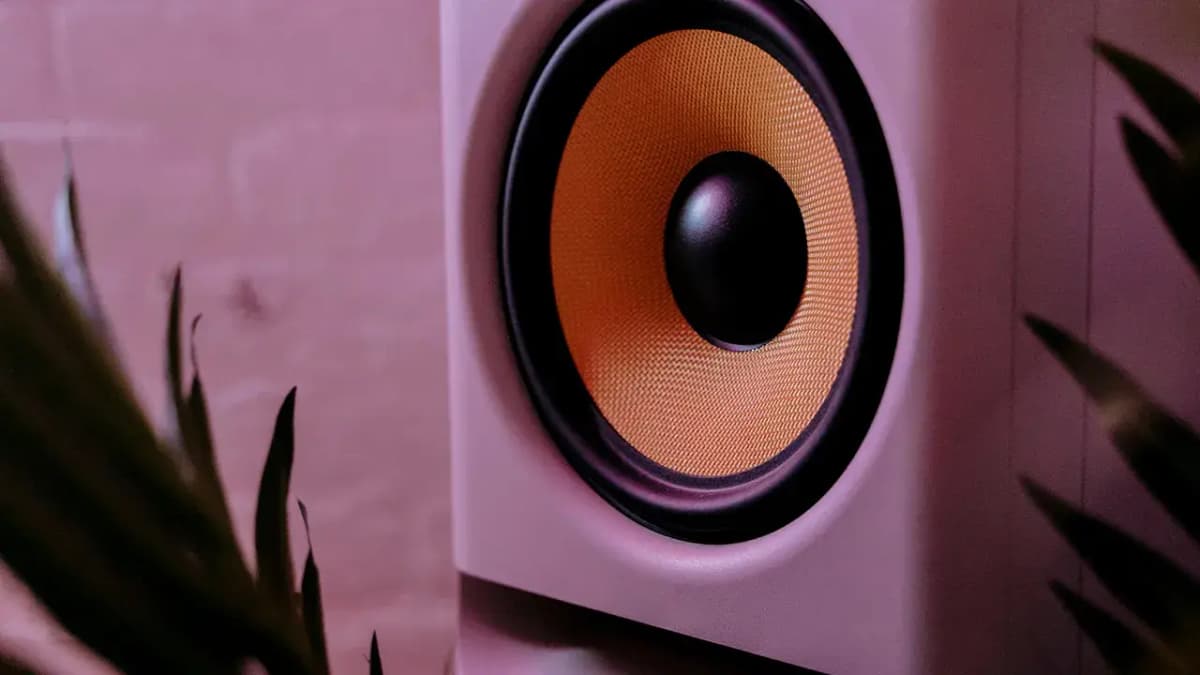 DIY Smart Home Projects for Home Theater Enthusiasts