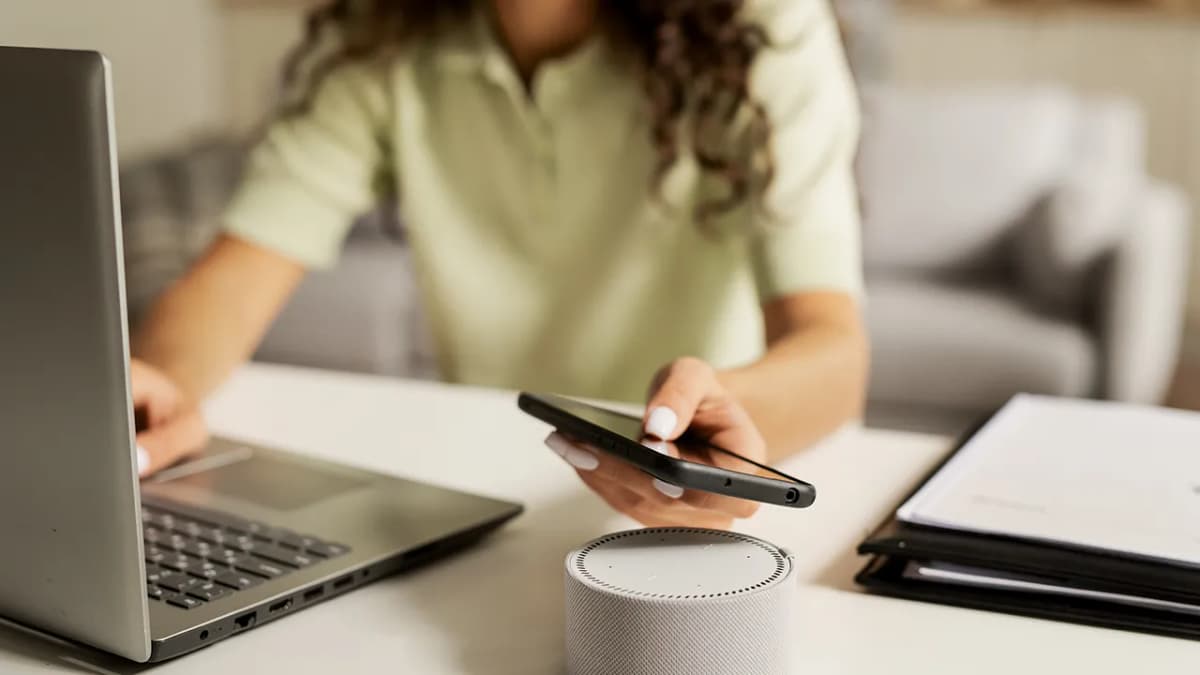 The Life-Changing Benefits of AI Voice Assistants: Life with AI