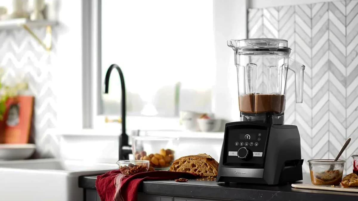 Vitamix A3500 Review: Smart Blending with Power & Precision