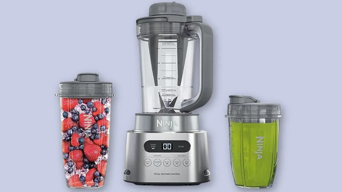 Save 8%! Ninja SS151 TWISTi Blender Now $109.99