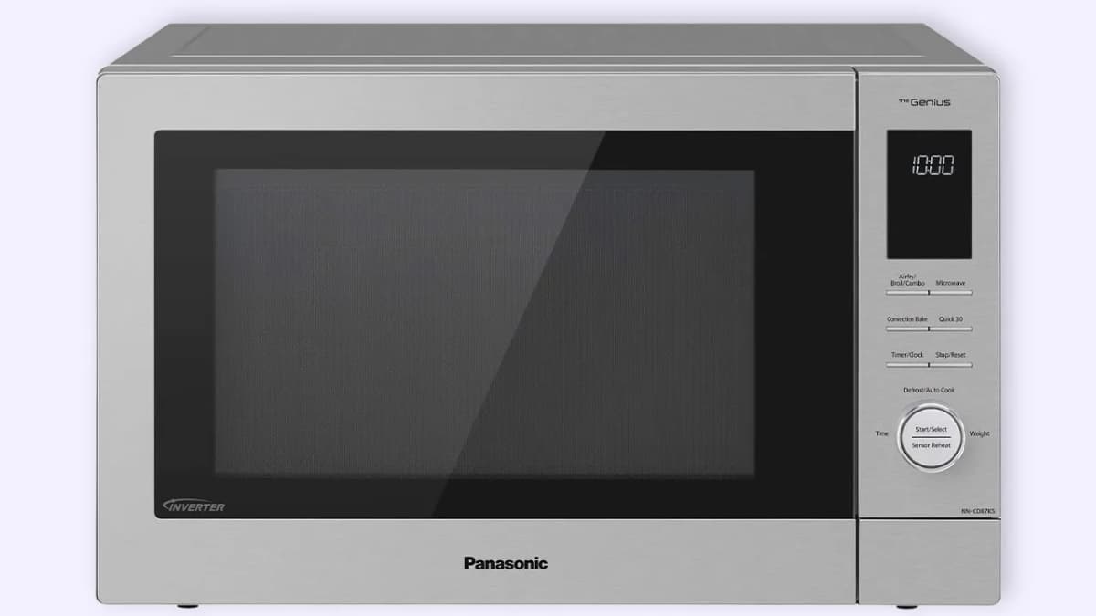 Upgrade Your Kitchen: Panasonic HomeChef 4-in-1 Microwave Oven with Air Fryer Now $499.99!